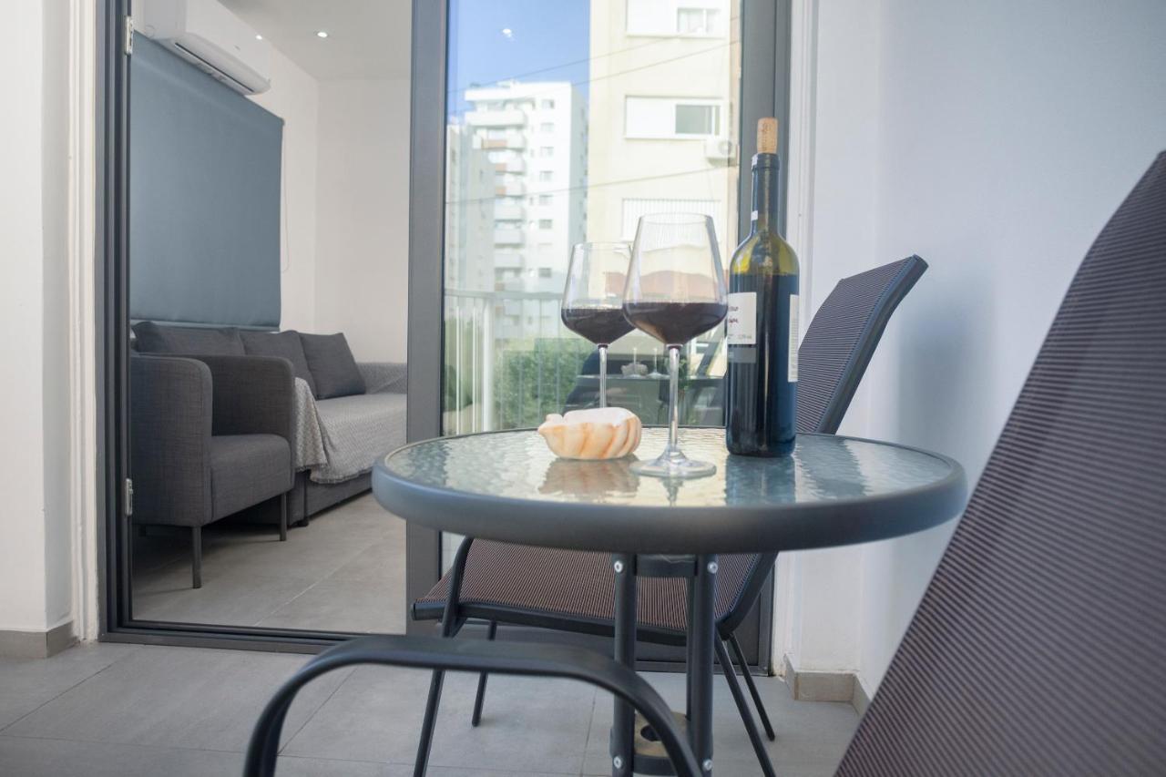Lovely 2 Bed Apartment In Larnaca City Centre Ngoại thất bức ảnh